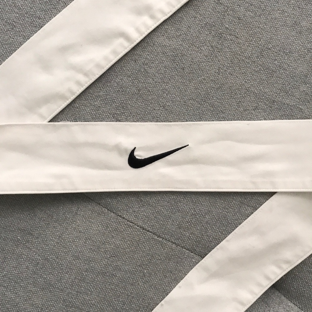 NIKE HEADBAND